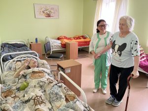 Киев, дом престарелых, реабилитация после инсульта, Киевская область, Крюковщина